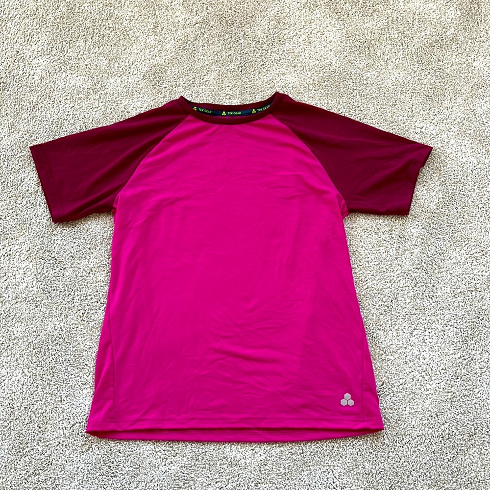 T shirt, brand is Tek Gear